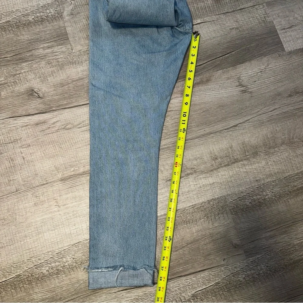 Levis excellent pre
